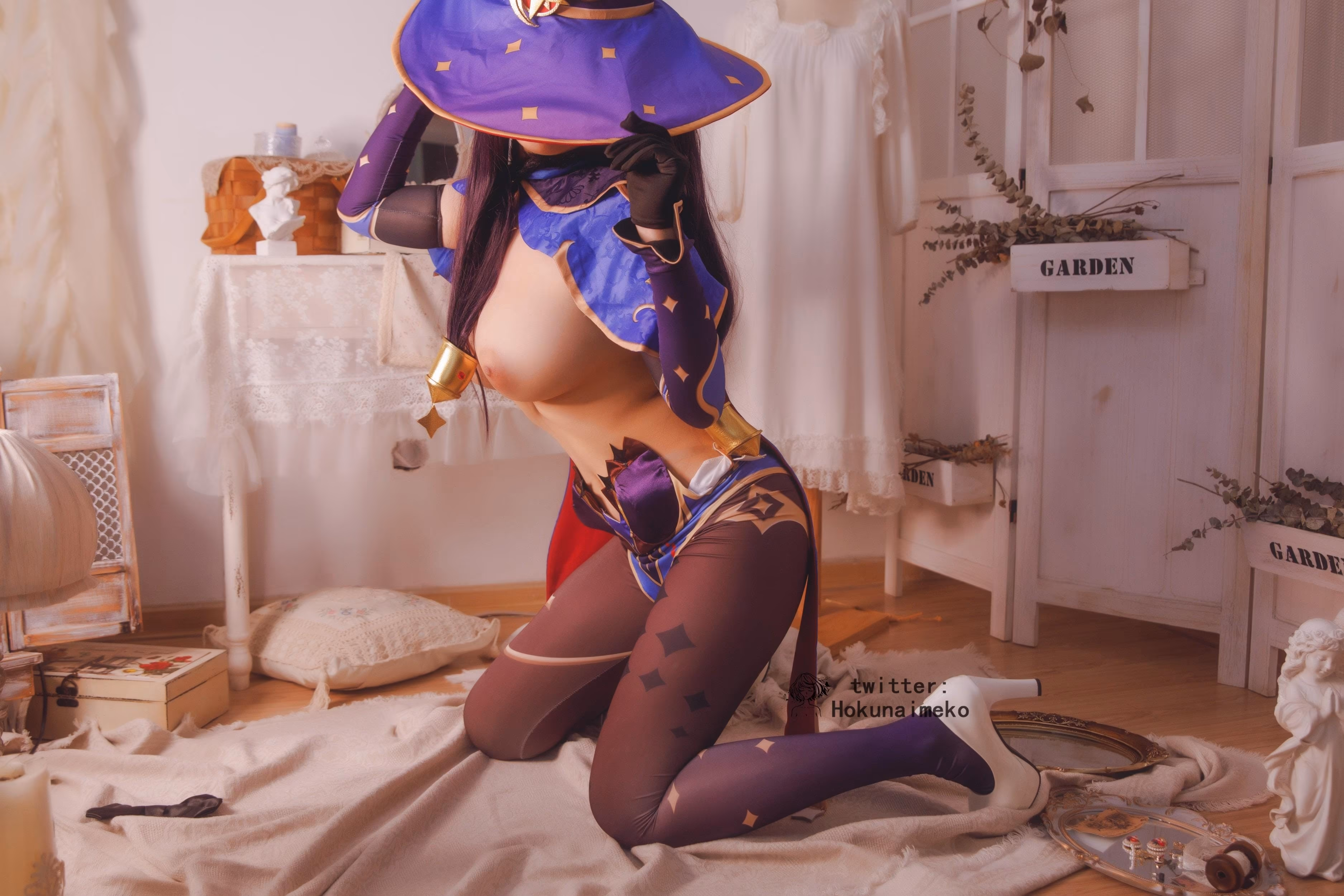 经典动漫巫女宽檐帽搭配 北乃芽子