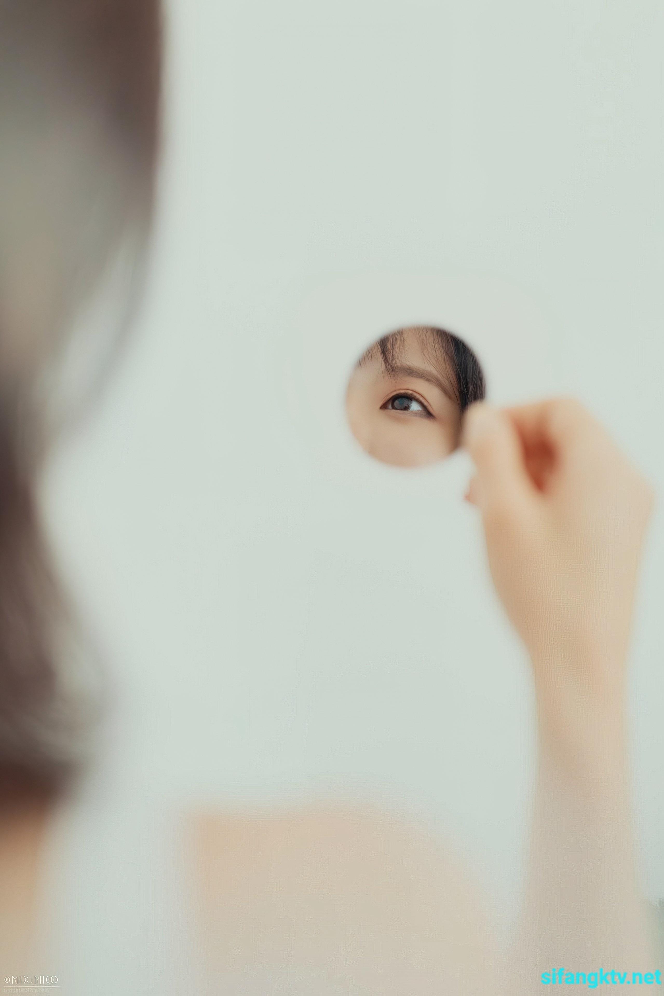 不同风格模特居家内衣私房照