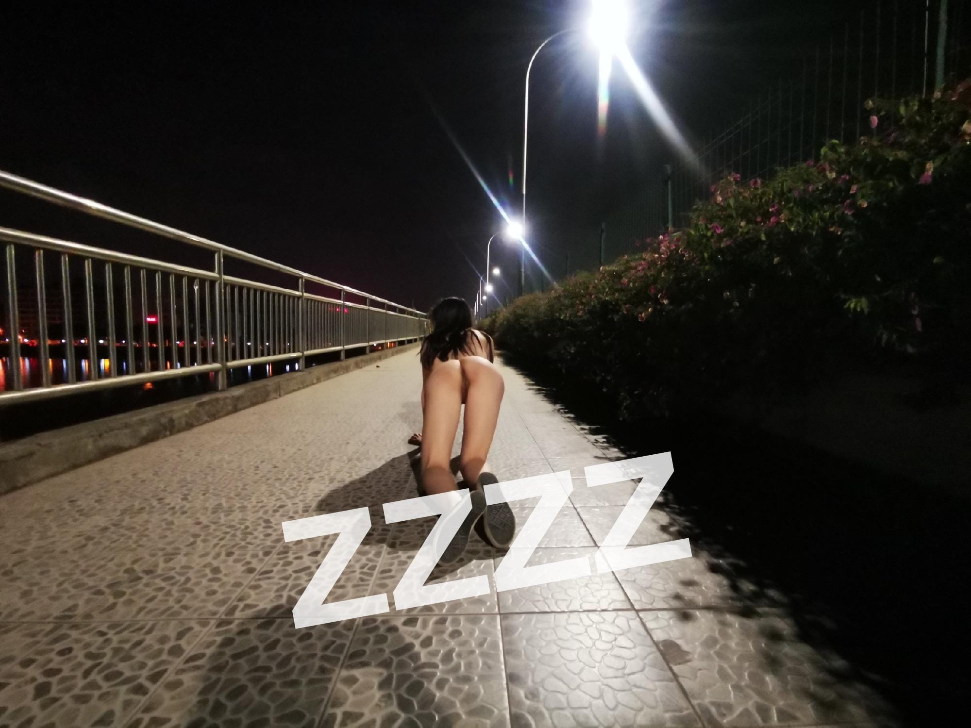 广州情侣 ZZZZ 系列全裸无圣光性感写真
