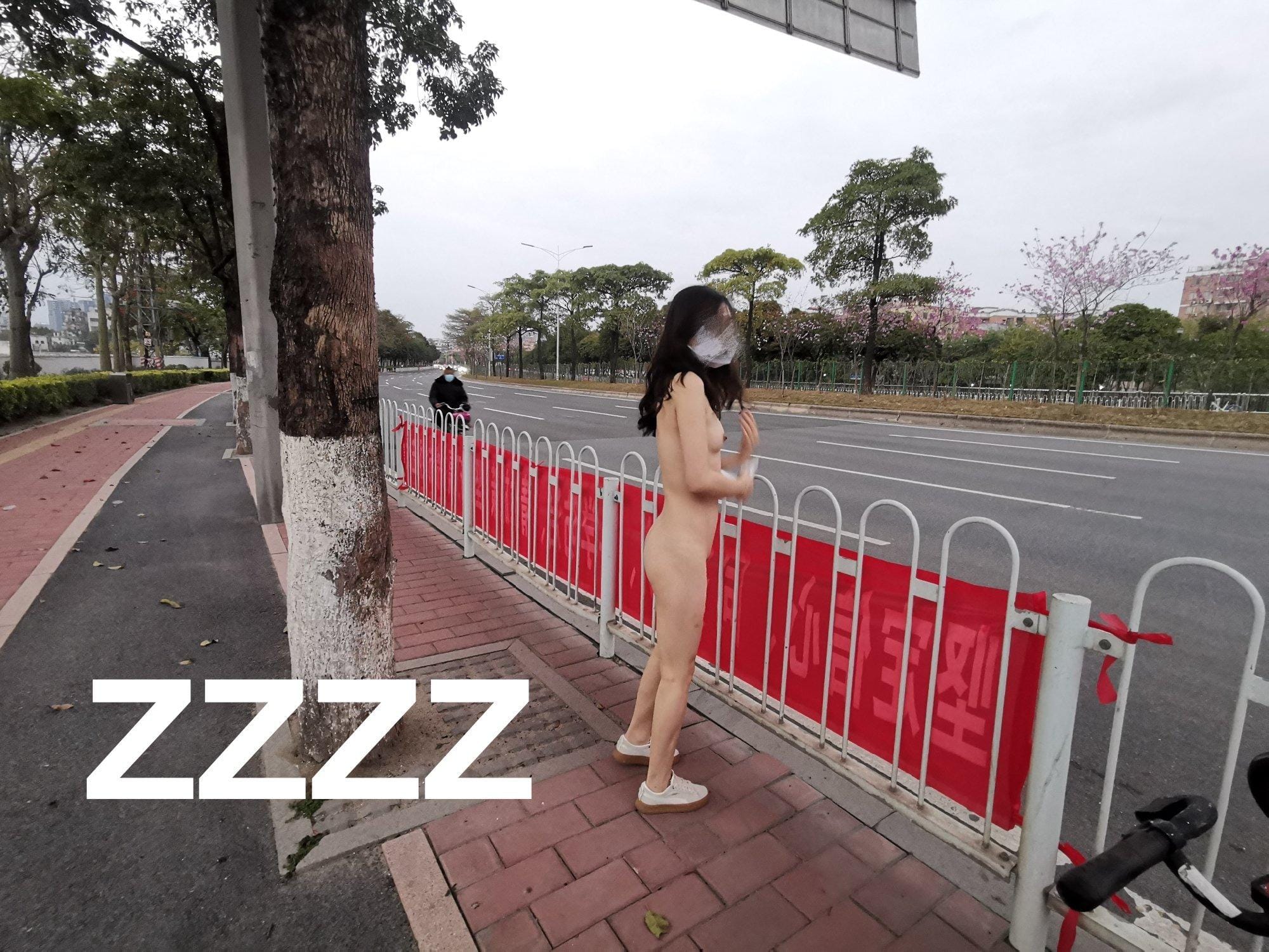 广州情侣 ZZZZ 户外露出全套高清图片打包下载