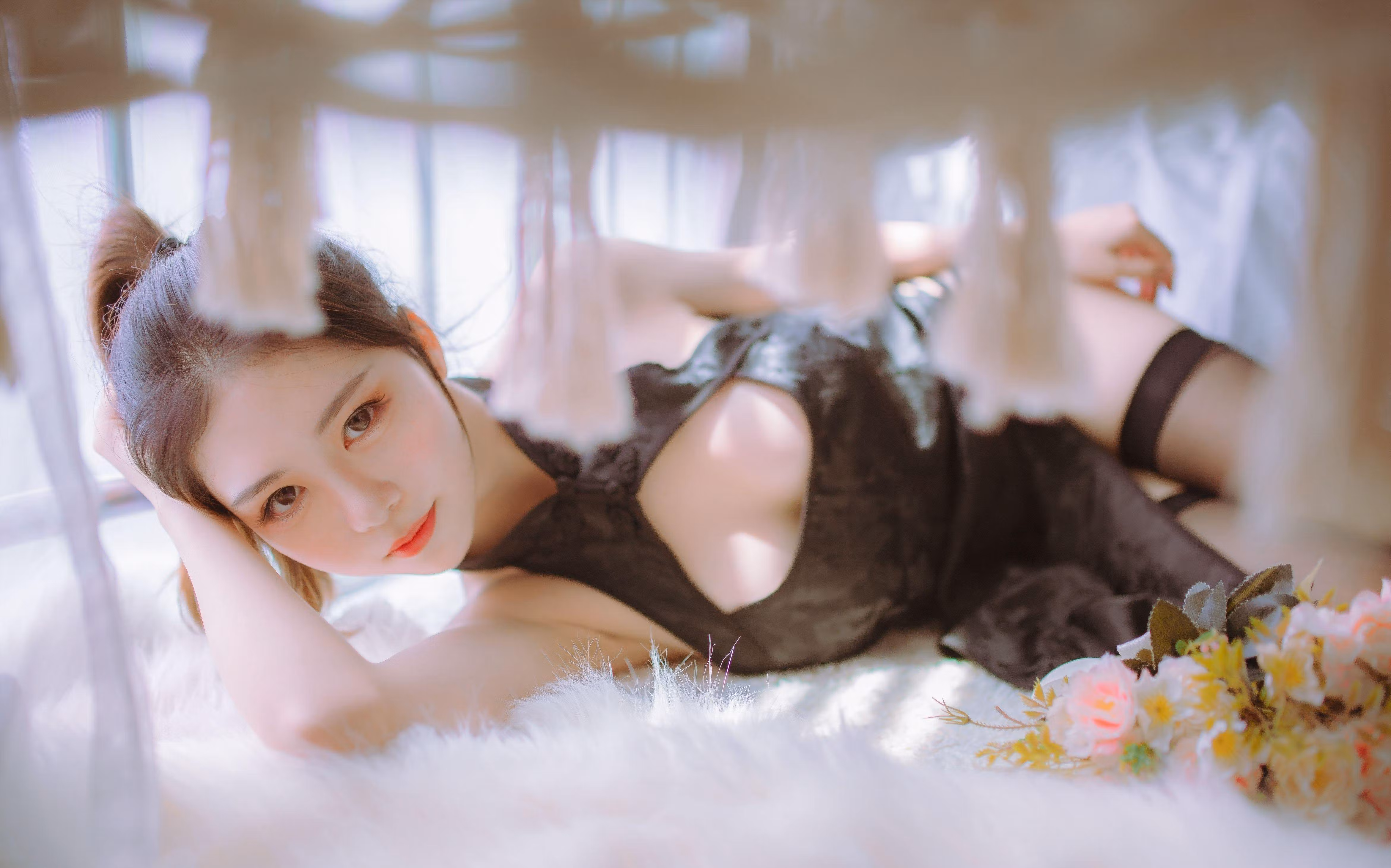 镂空绑带美臀