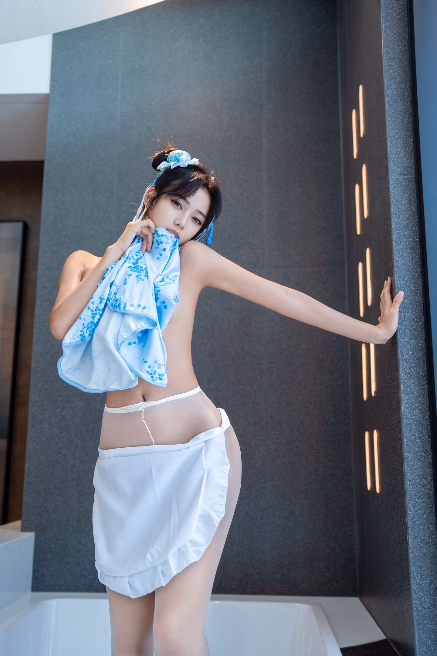 甜美风骚姿势