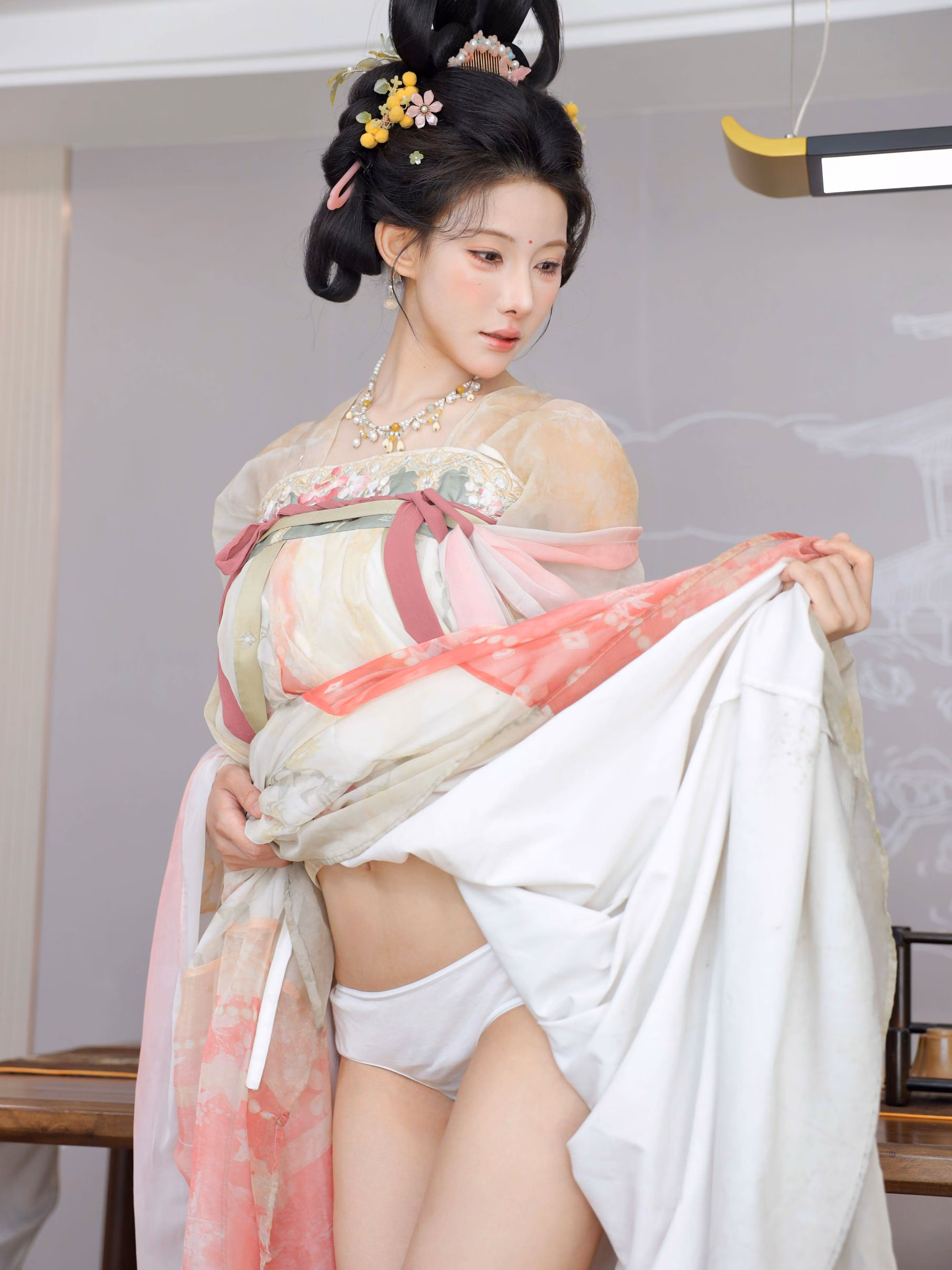 露穴漏点福利系列之极致全裸私房露出美鲍美穴
