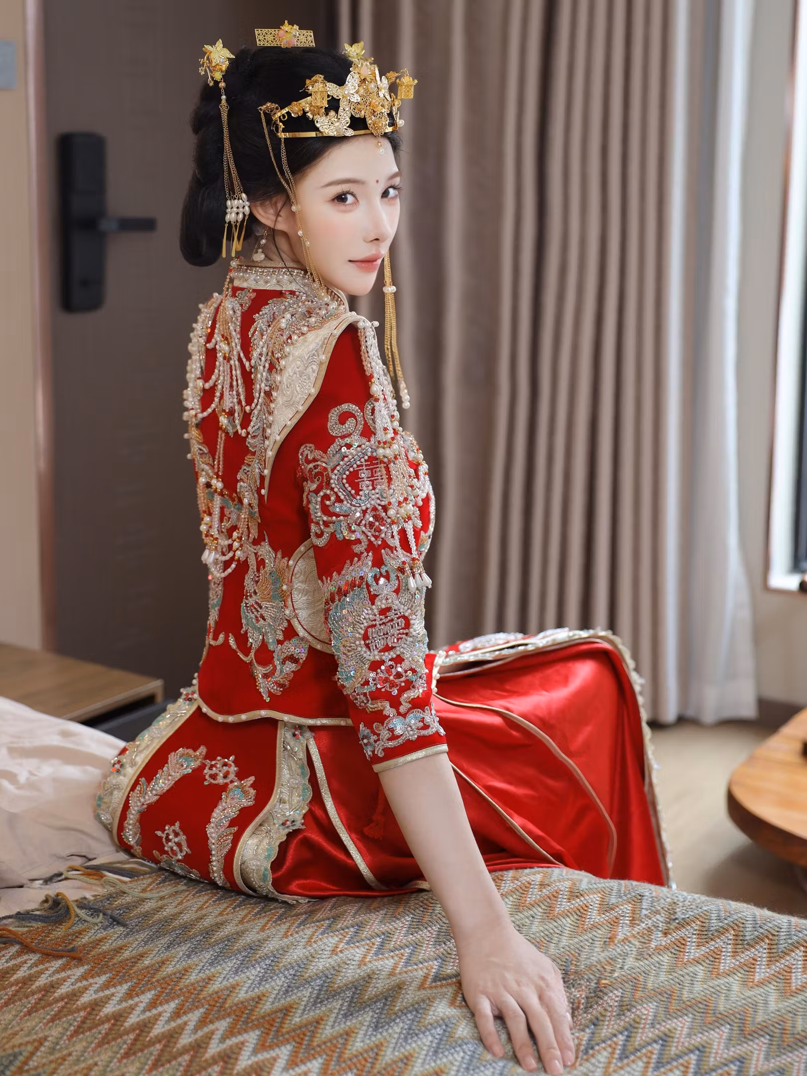 露穴漏点福利系列之极致全裸私房露出美鲍美穴