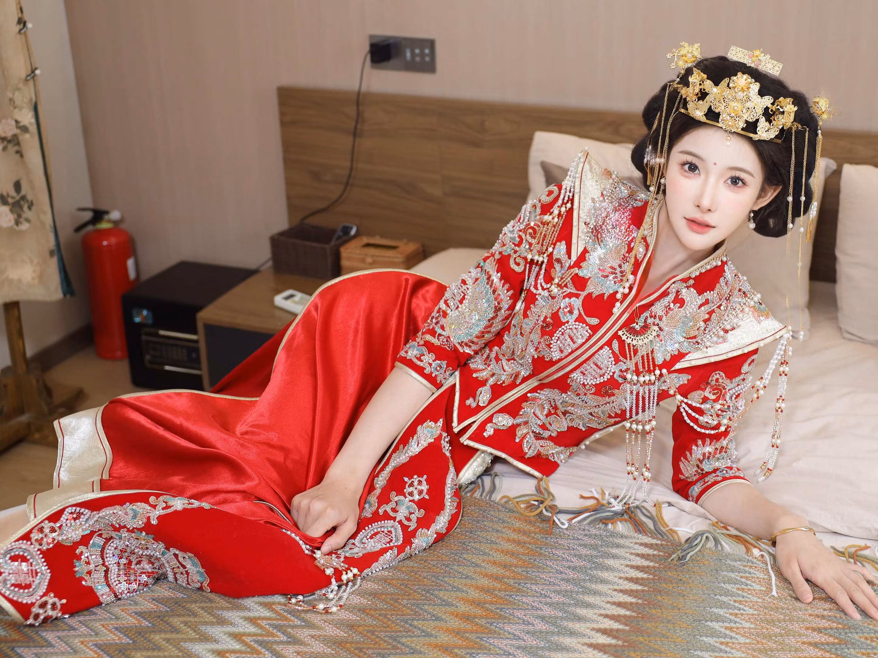 梨霜儿秀禾服新娘古风全套高清图片打包下载