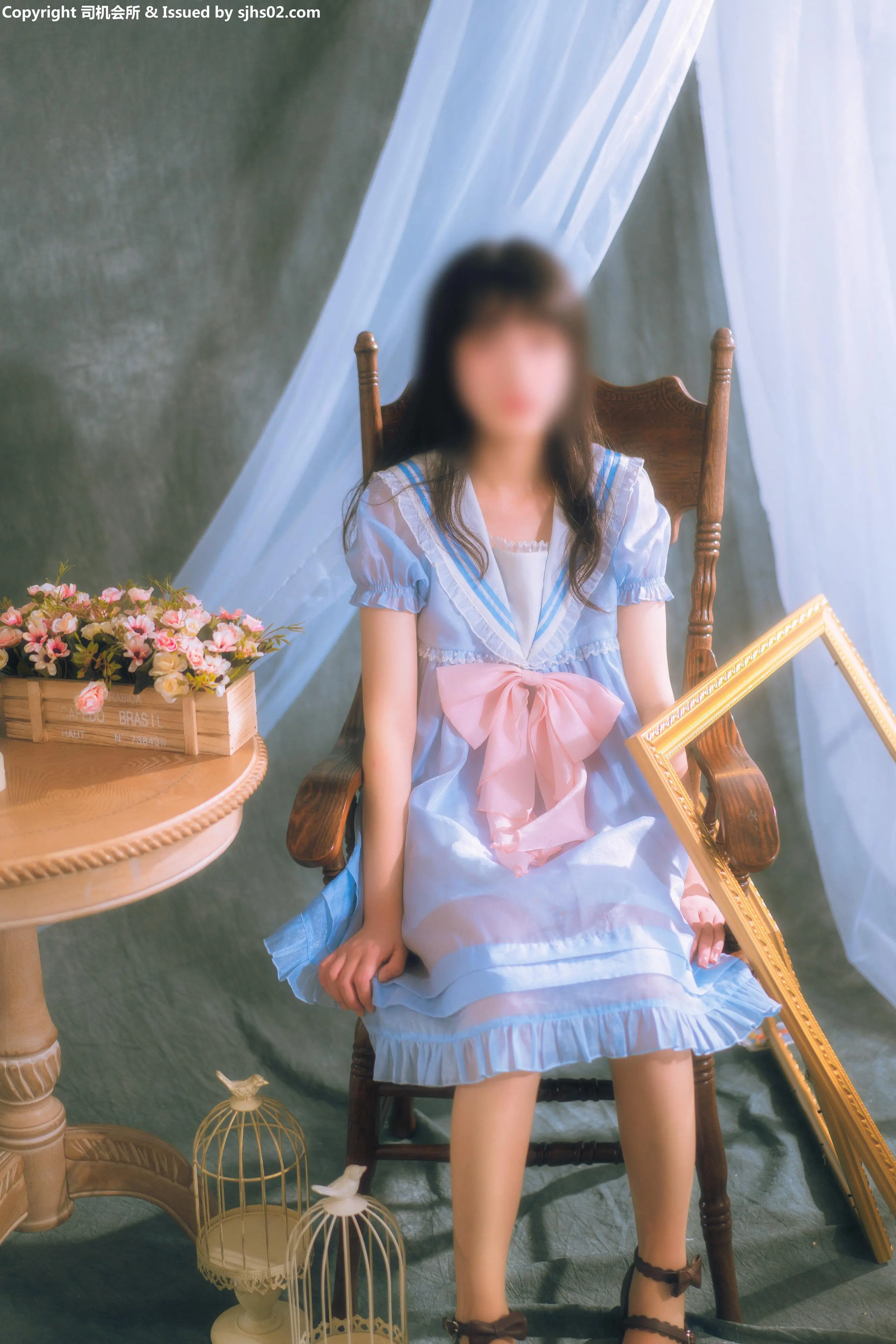 居家换装质感姿势展现性感诱惑女性反差