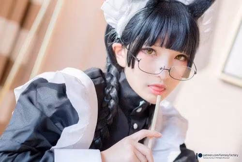 Sexynekomaid眼镜猫娘女仆全裸大尺度私房写真