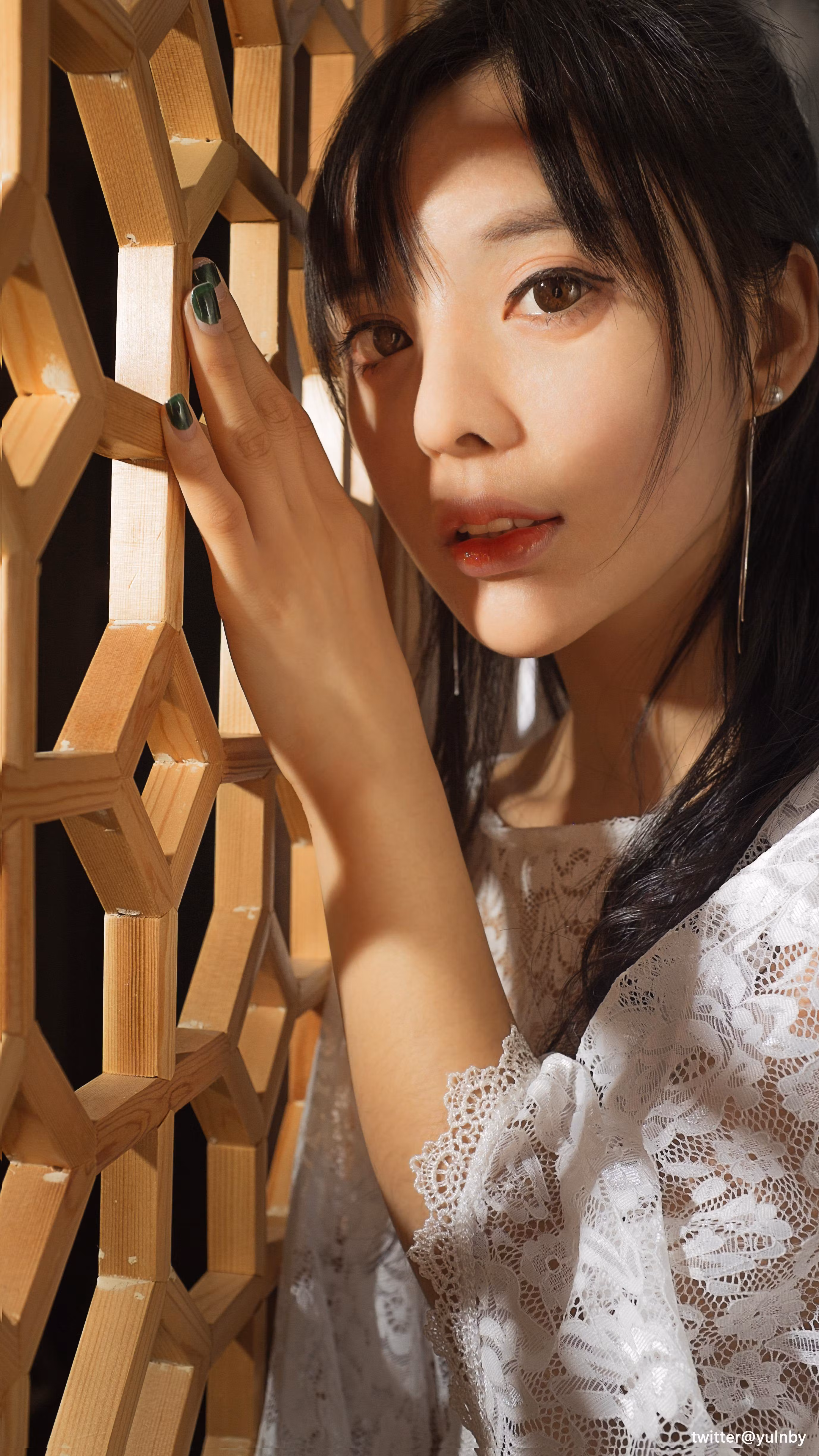 Yulnby摄影师性感网红女神全裸大尺度转椅写真
