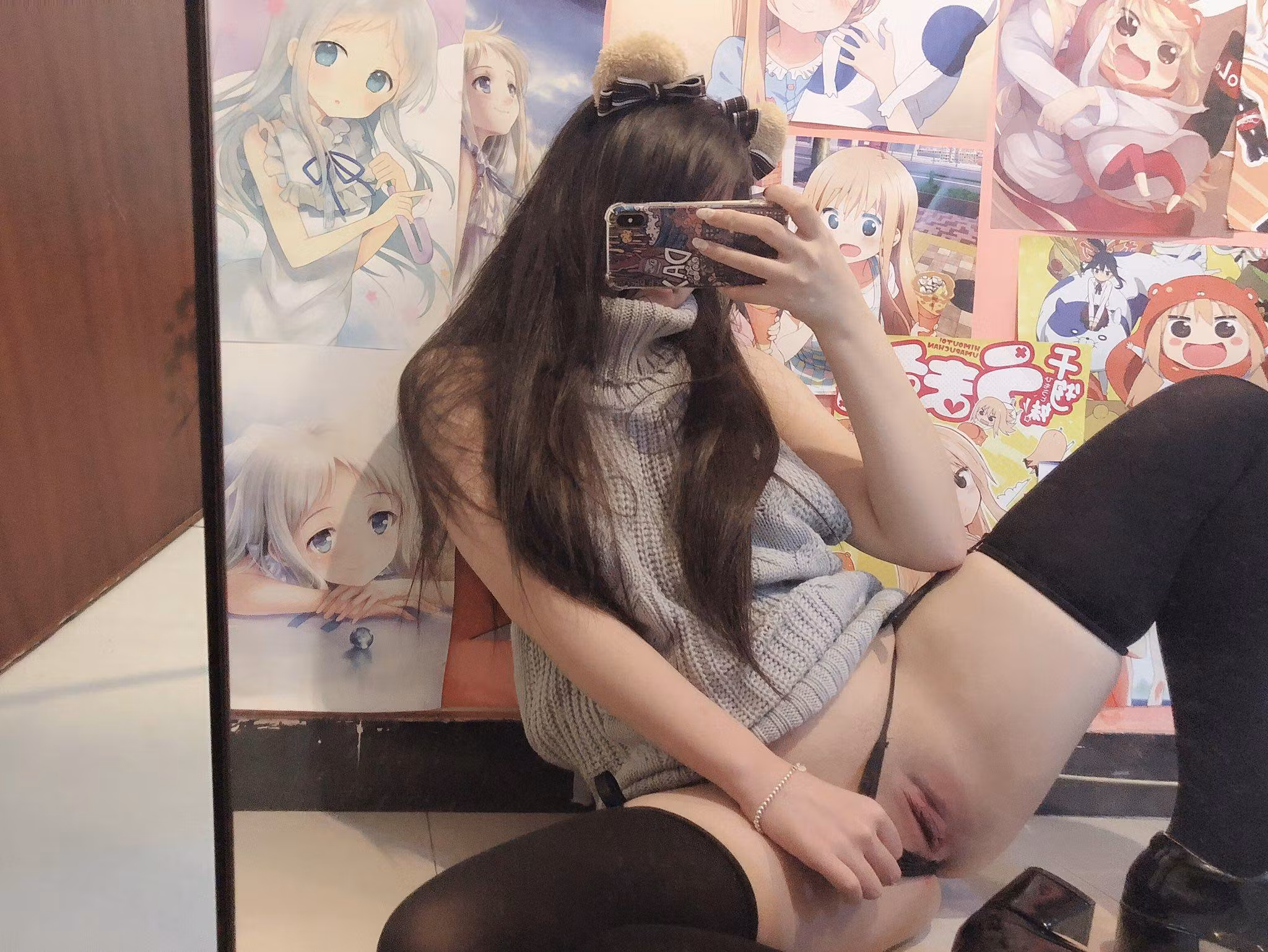 水手服掀裙姿势展现性感诱惑纯欲反差