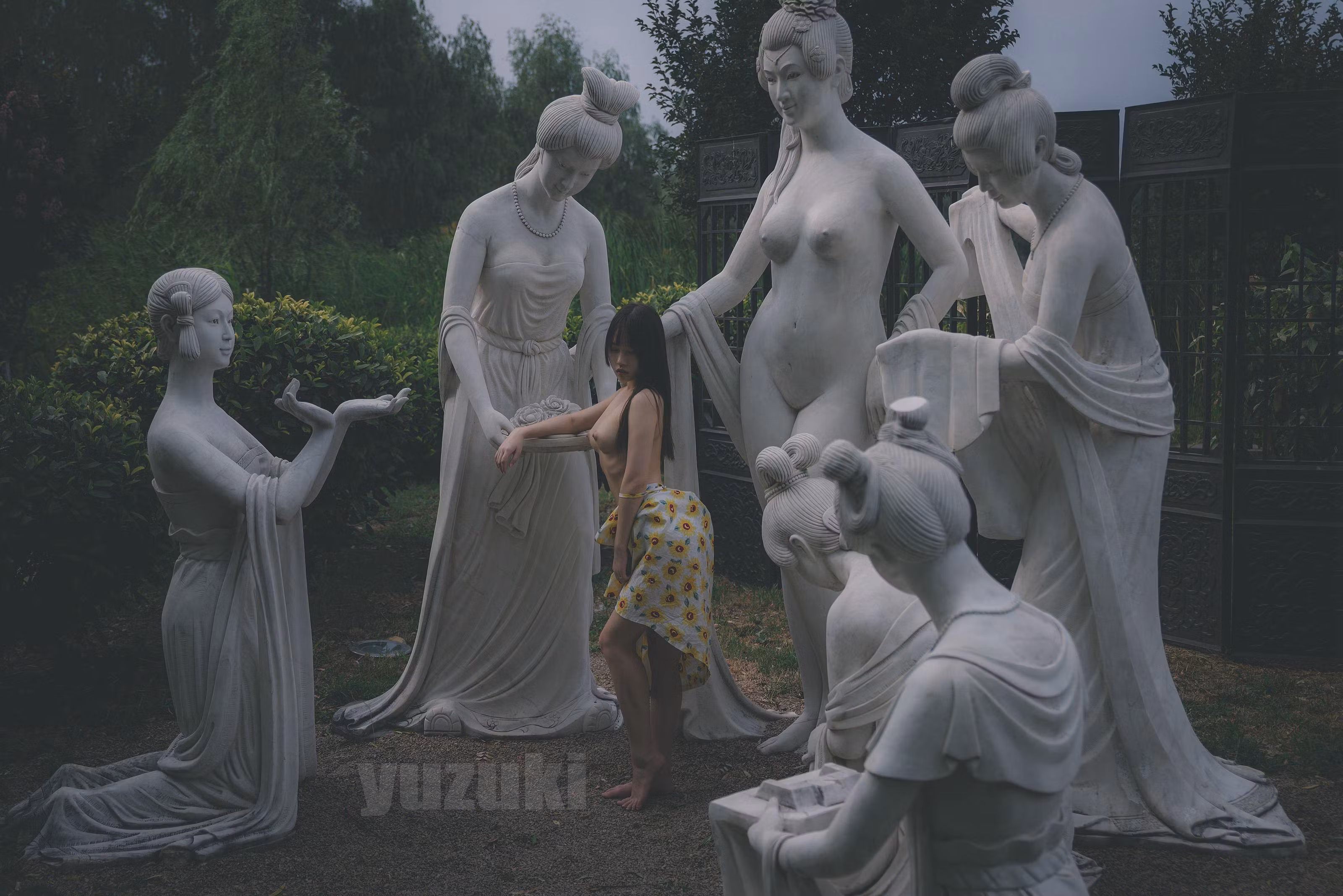 柚木性感全裸大尺度户外写真
