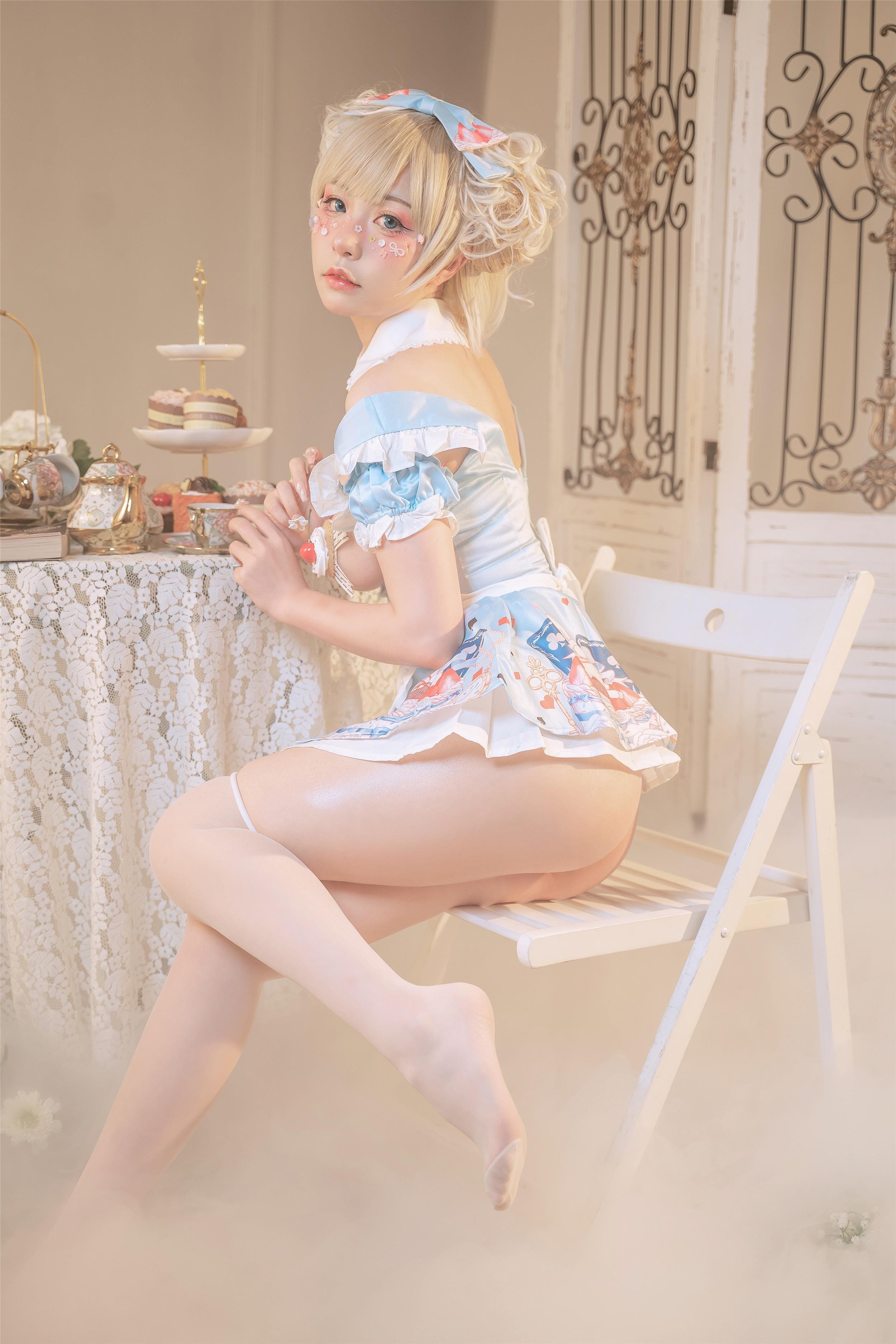 [喵小吉] [清纯/校花写真] 女仆的秘密茶会图集[31P]-软桃社